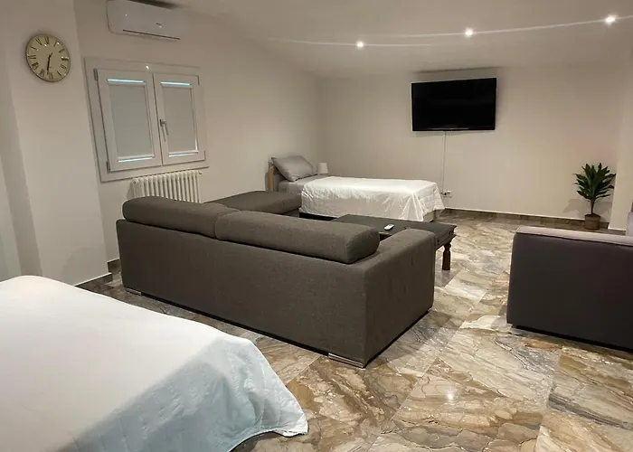 Attico Marsiglie Guest house 3*