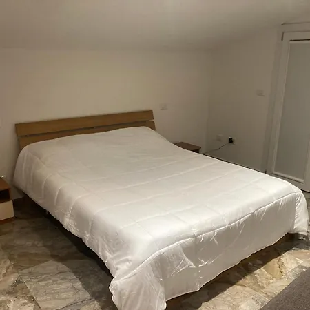 Affittacamere Attico Marsiglie 3*