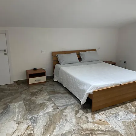 Guest house Attico Marsiglie Casal Fiumanese
